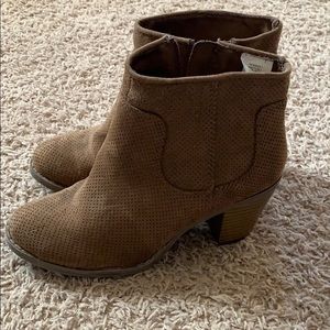 Women’s booties